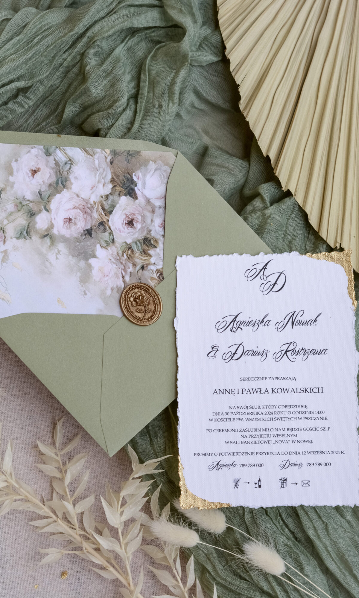 Złocone zaproszenia ślubne z motywem  kwiatowym Wz-30