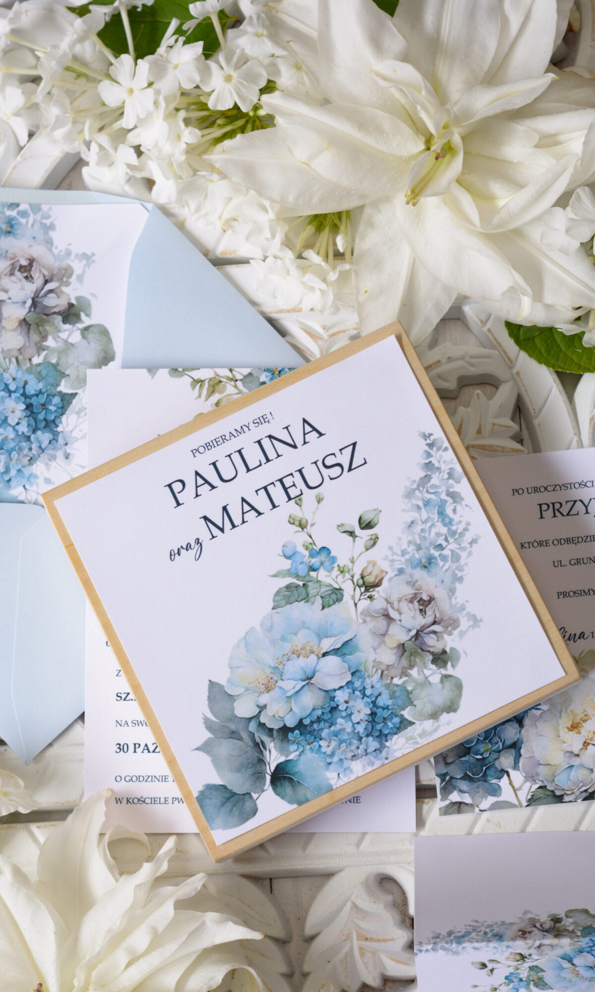 Zaproszenia dla rodziców w drewnianym pudełeczku ZDR-02