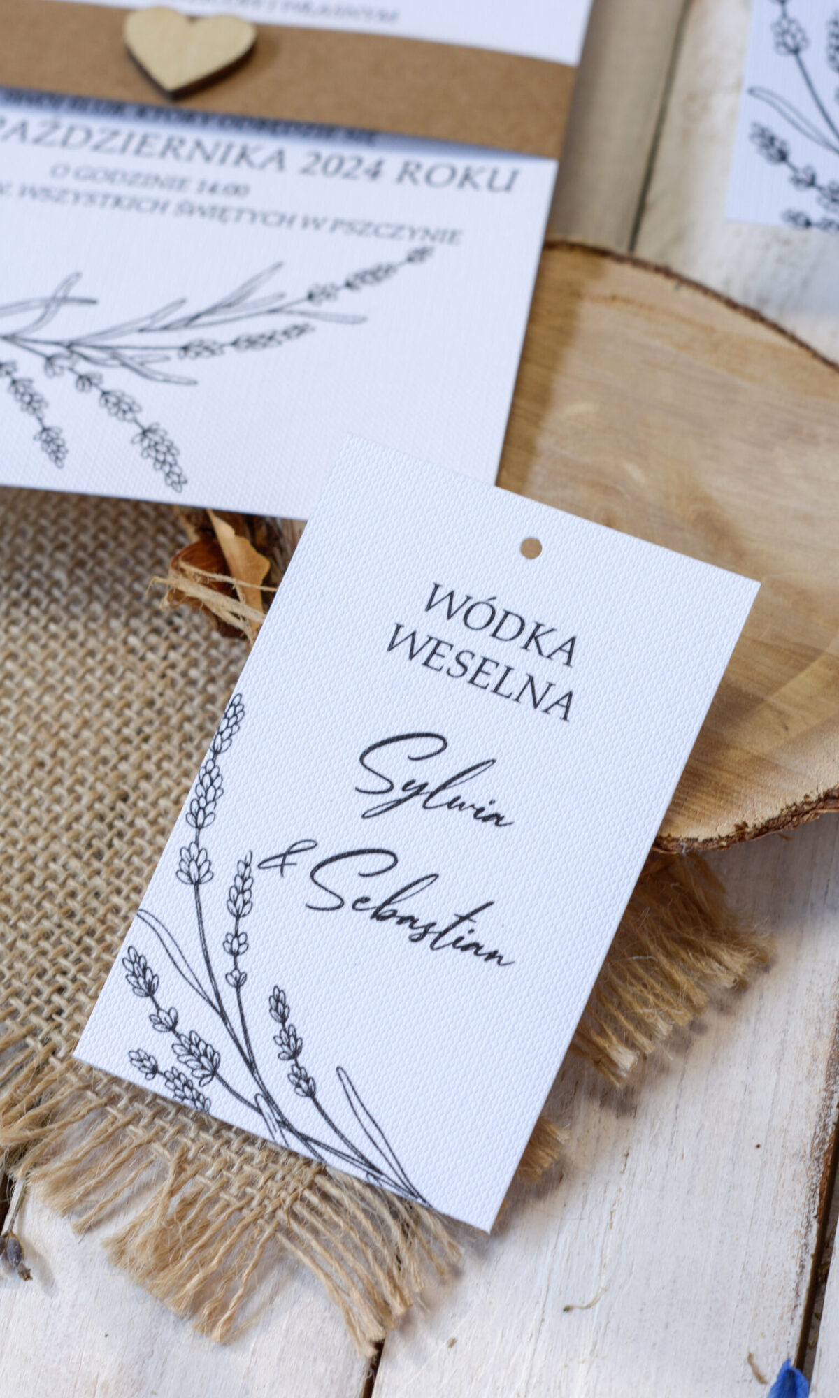 Zawieszka na wódkę weselną z motywem lawendy ZA-03