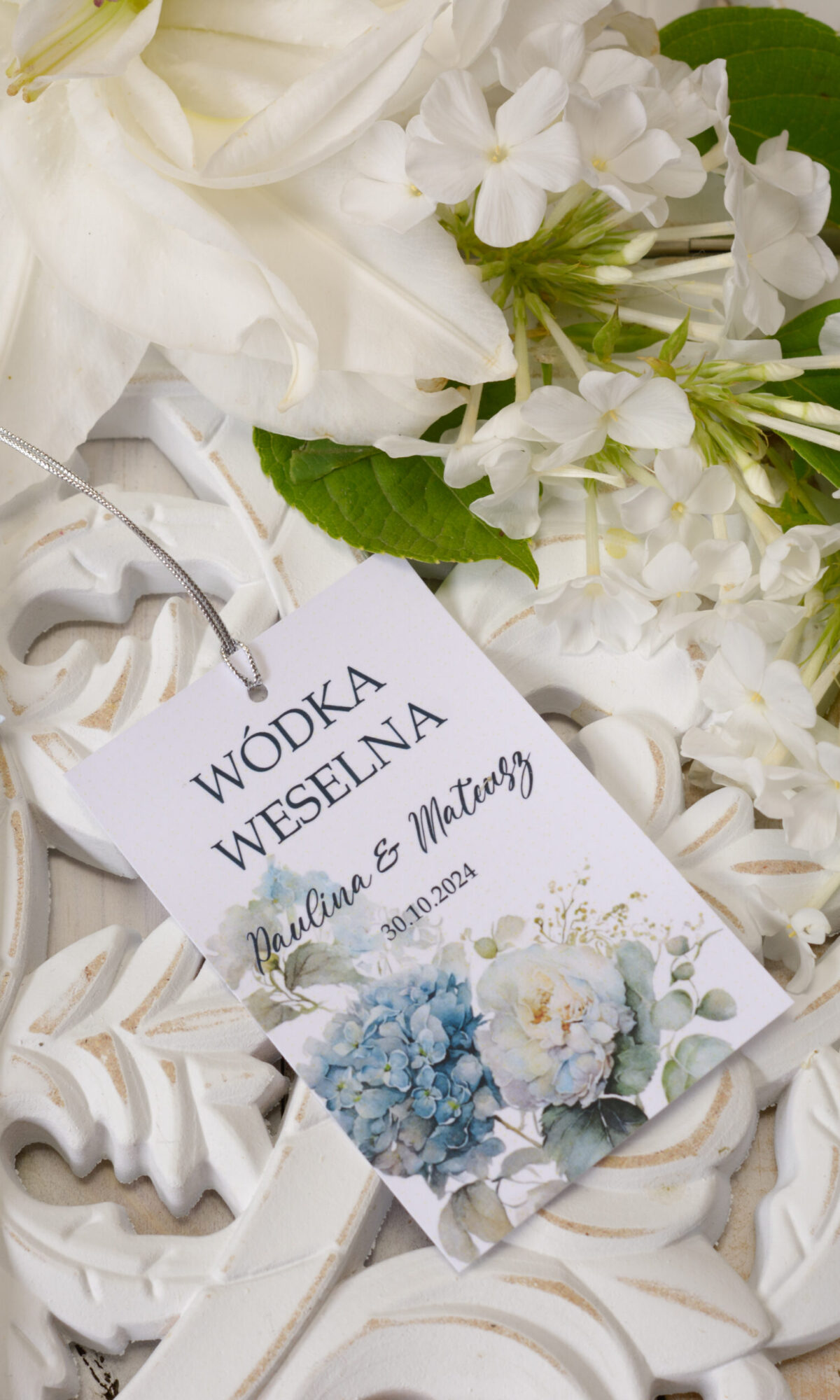 Zawieszka na wódkę weselną z motywem kwiatowym, błękitne ZA-04