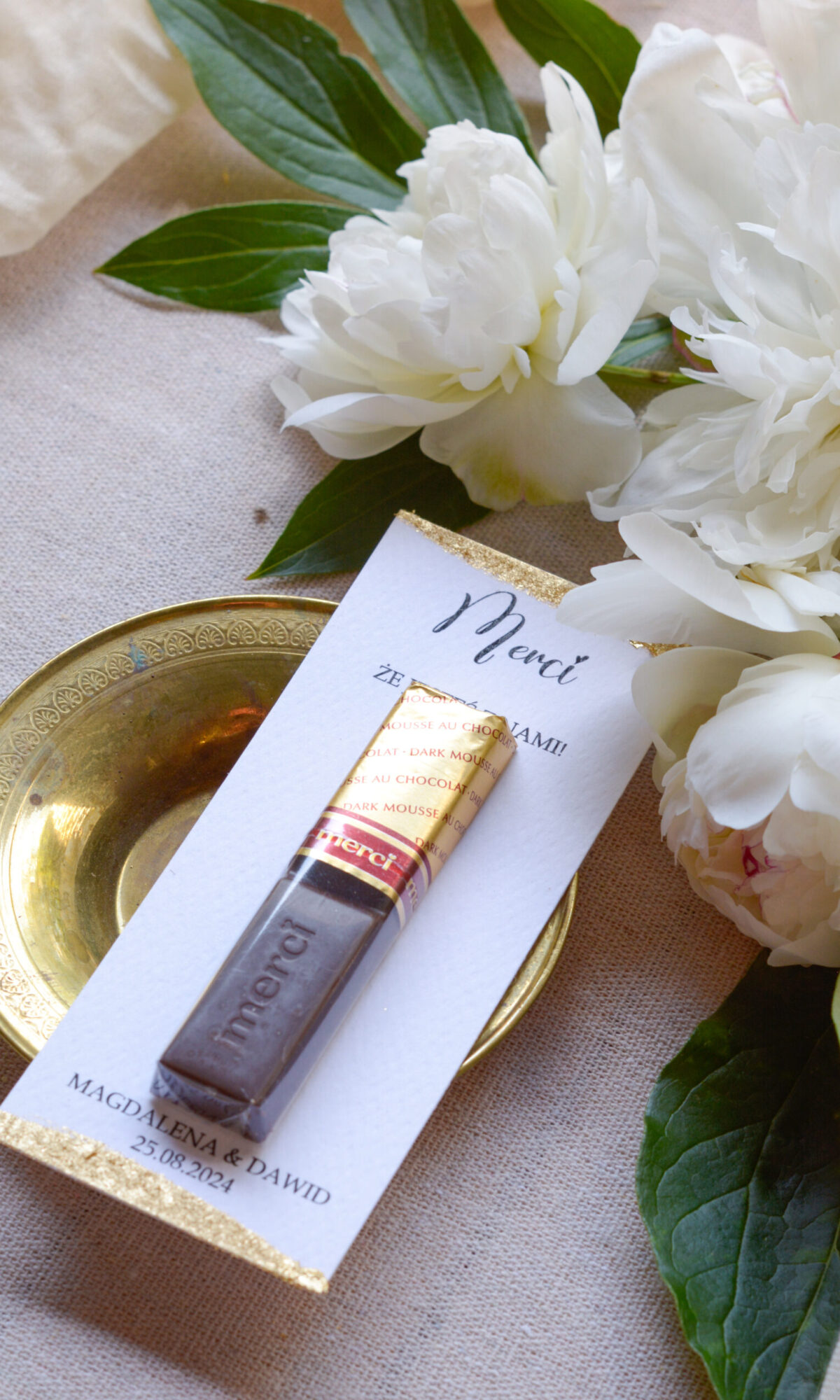 Podziękowania dla gości weselnych, czekoladki merci personalizowane PDZ-05