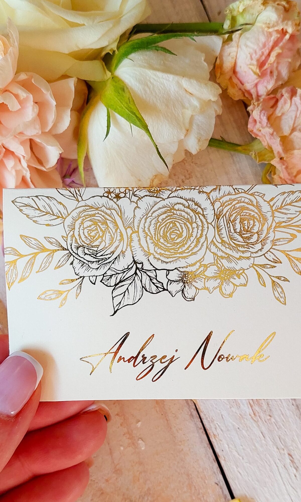 Winietki złocone z motywem kwiatowym WI-16