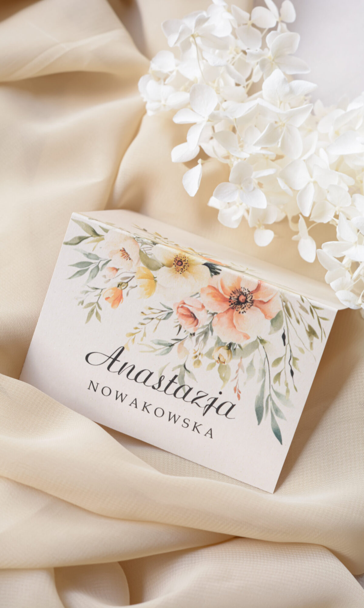 Kremowe winietki z motywem kwiatowym WI-48