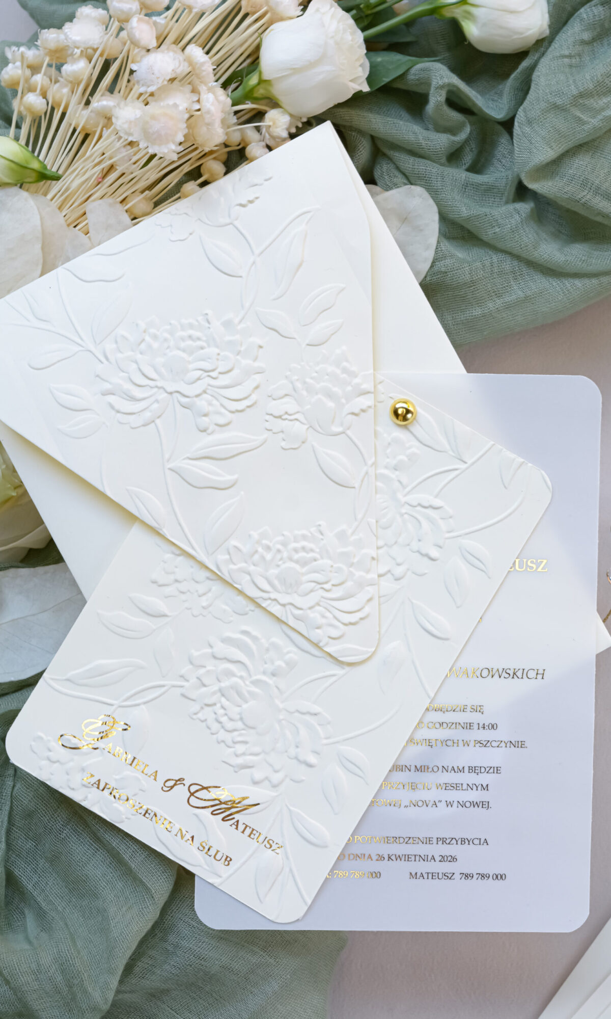 Kremowe zaproszenia ślubne z tłoczeniem Wz-174