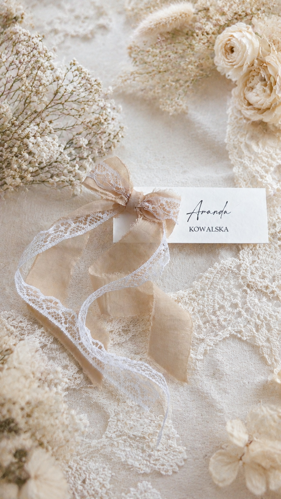Winietka leżąca z koronkową kokardąWI-96